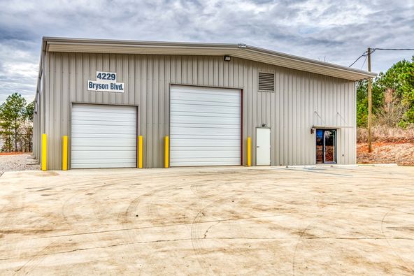 4229 Bryson Boulevard , Florence, AL 35630